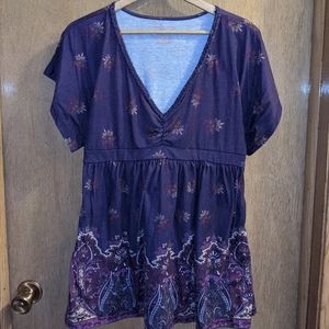 Liz Lange Maternity pretty flowered purple braided